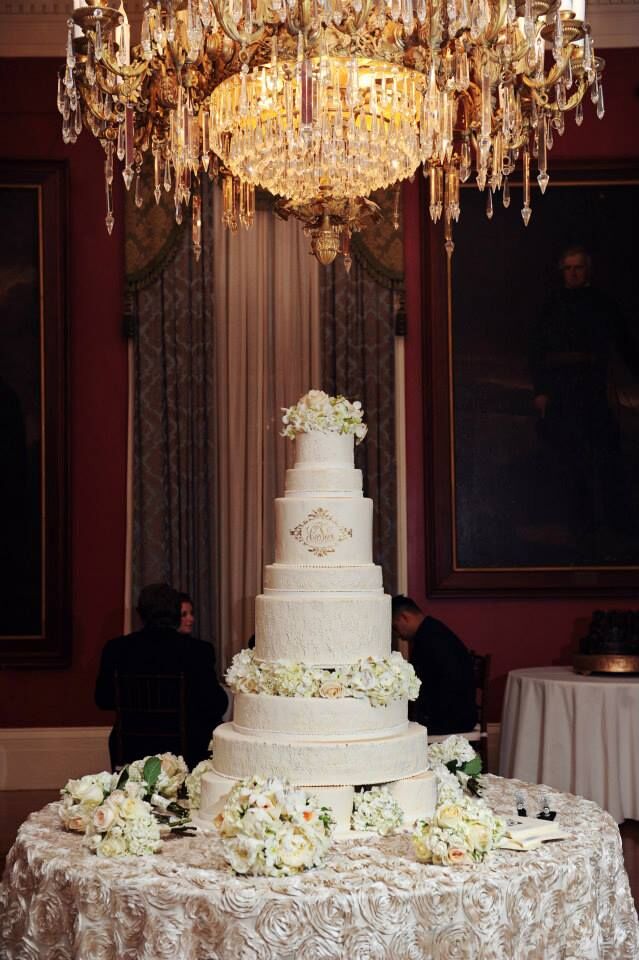 La Louisiane Bakery  Wedding Cakes  New  Orleans  LA