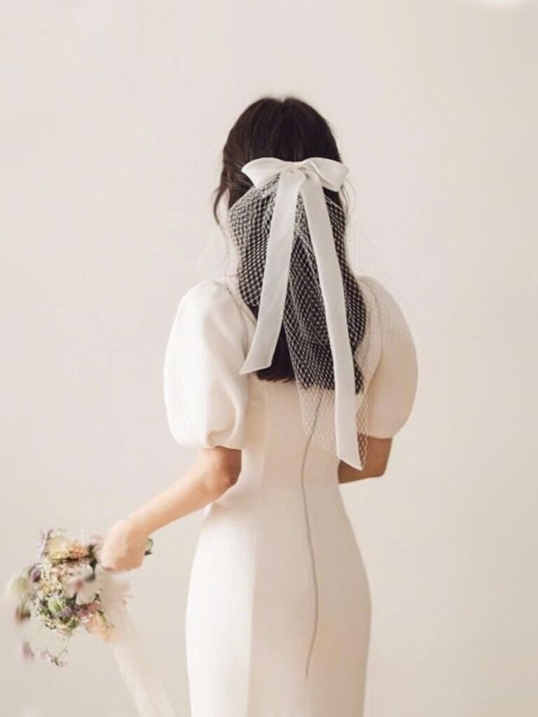 Fanako Studio NYC mini bow wedding veil