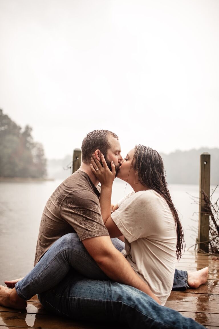 The dreamiest engagement photo shoot 