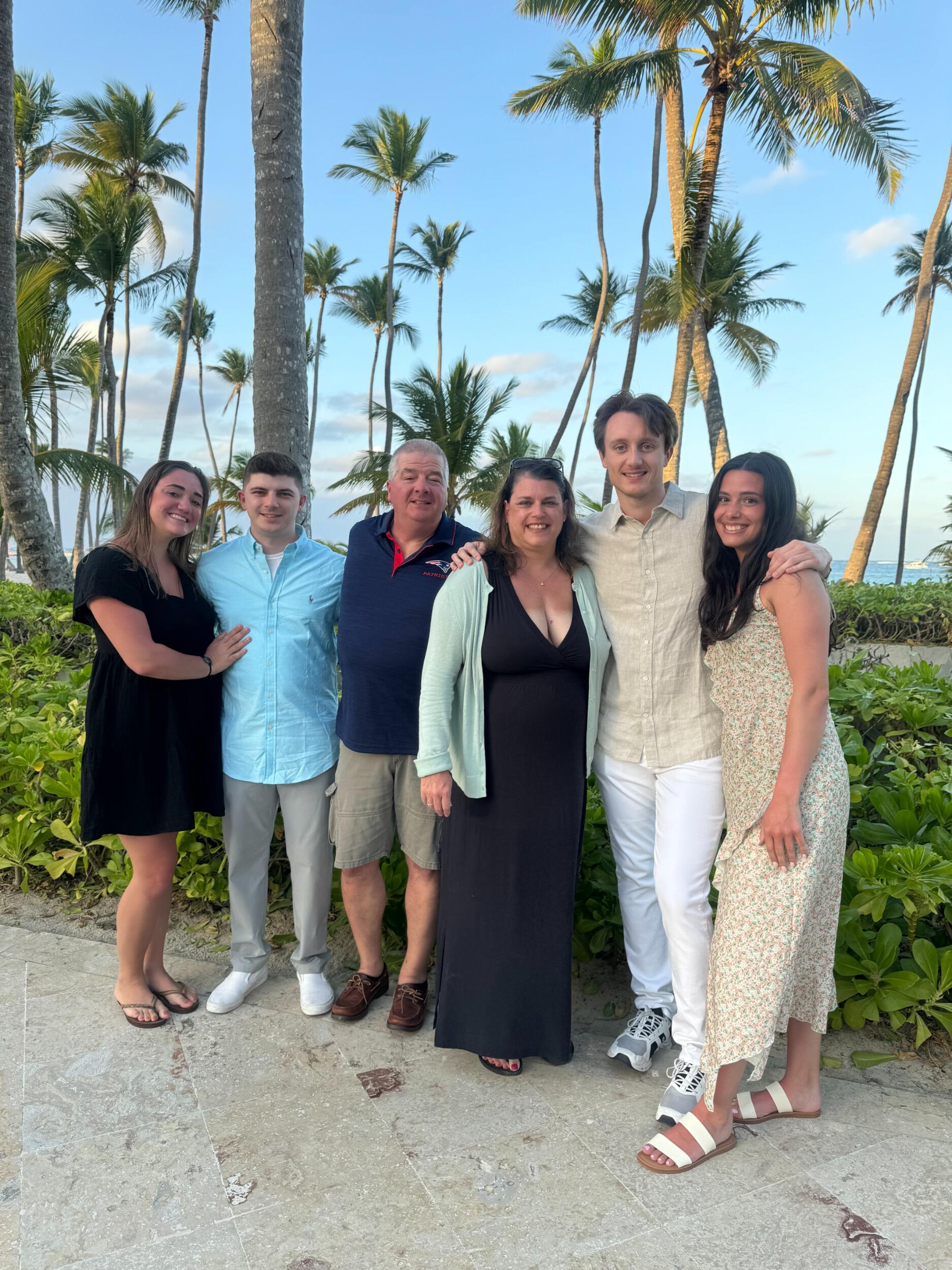 Marissa and David continued their travels with a Vecchiarello family trip to Punta Cana. 