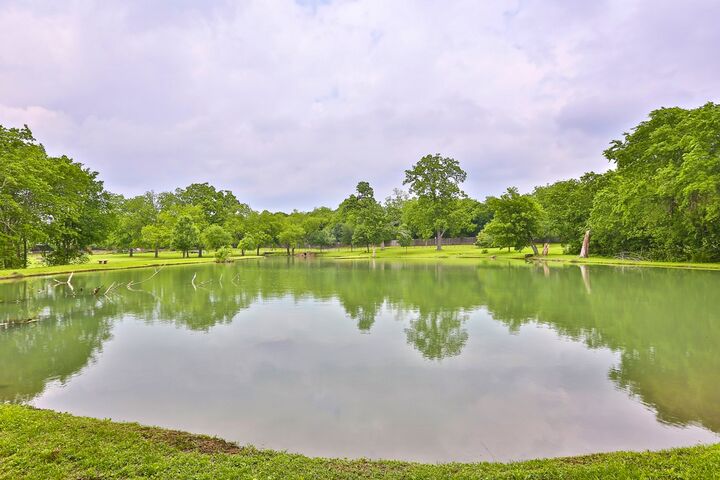 The Lodge on Red Oak Creek - Waxahachie, TX