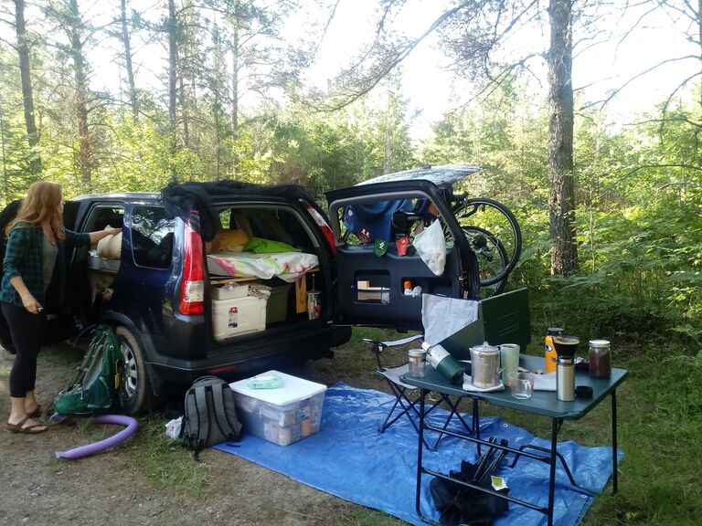 We spent several months apart after getting married and spent those month cooking up a grand plan to live out of and travel the states in our trusty CRV, Henrietta! In her, we traveled from IL > WI > MN >ND > MT >OR > CA > AZ > CO > IL 