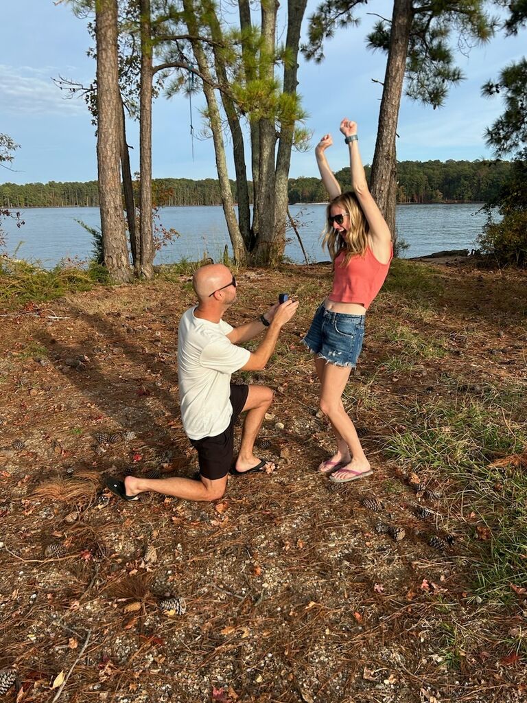 He finally did it! We're getting married!!