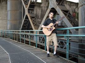 Joseph Ady - Acoustic Guitarist - Portland, OR - Hero Gallery 4