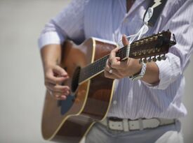 Johnny Breeze - Acoustic Guitarist - Spring Lake, MI - Hero Gallery 2