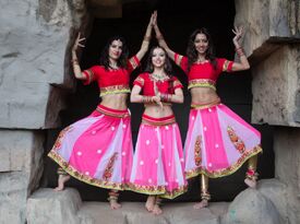 Lunasha Bollywood Dance Company - Bollywood Dancer - Los Angeles, CA - Hero Gallery 3
