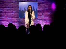 Comedian Meeti Purani - Stand Up Comedian - New York City, NY - Hero Gallery 1