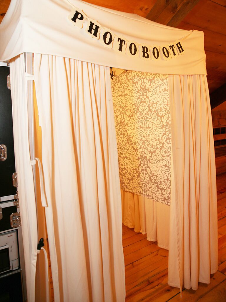 15 Photo Booth Ideas For A Fun Wedding Reception