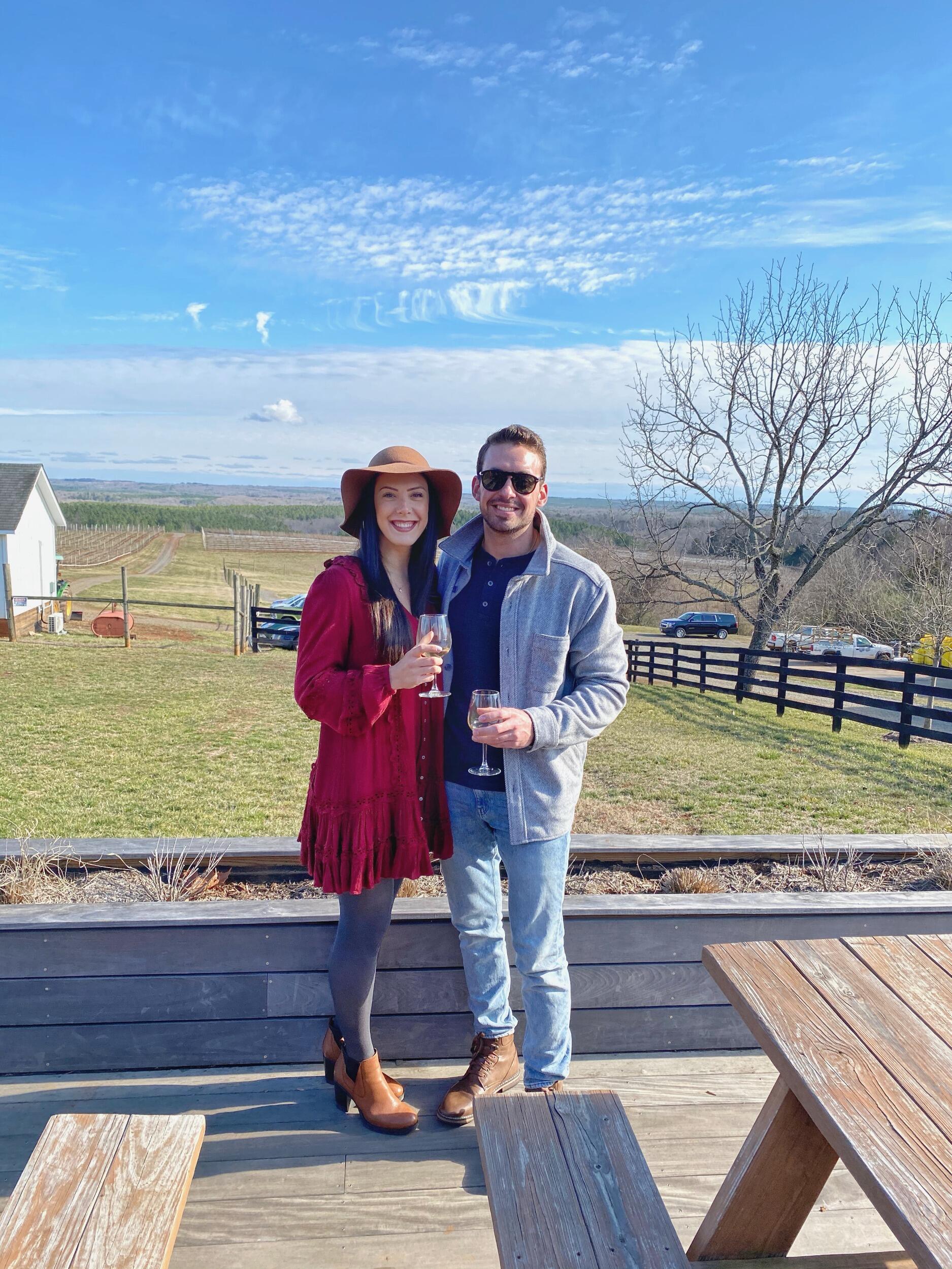 When out love story starts & our first official photo! We can't leave this one out! // Quando a nossa historia de amor comecou! Essa foi a nossa primeira foto oficial! Nao podemos deixar essa de fora!