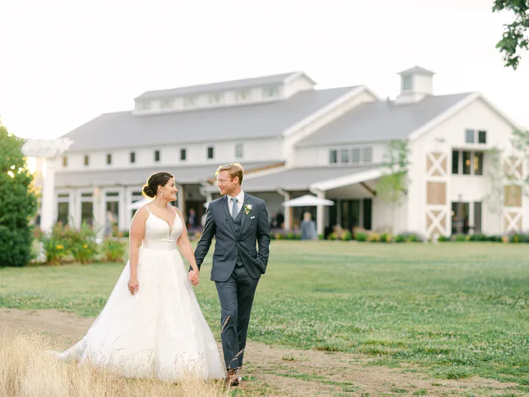 Kent Island Resort barn wedding venue in Stevensville, Maryland