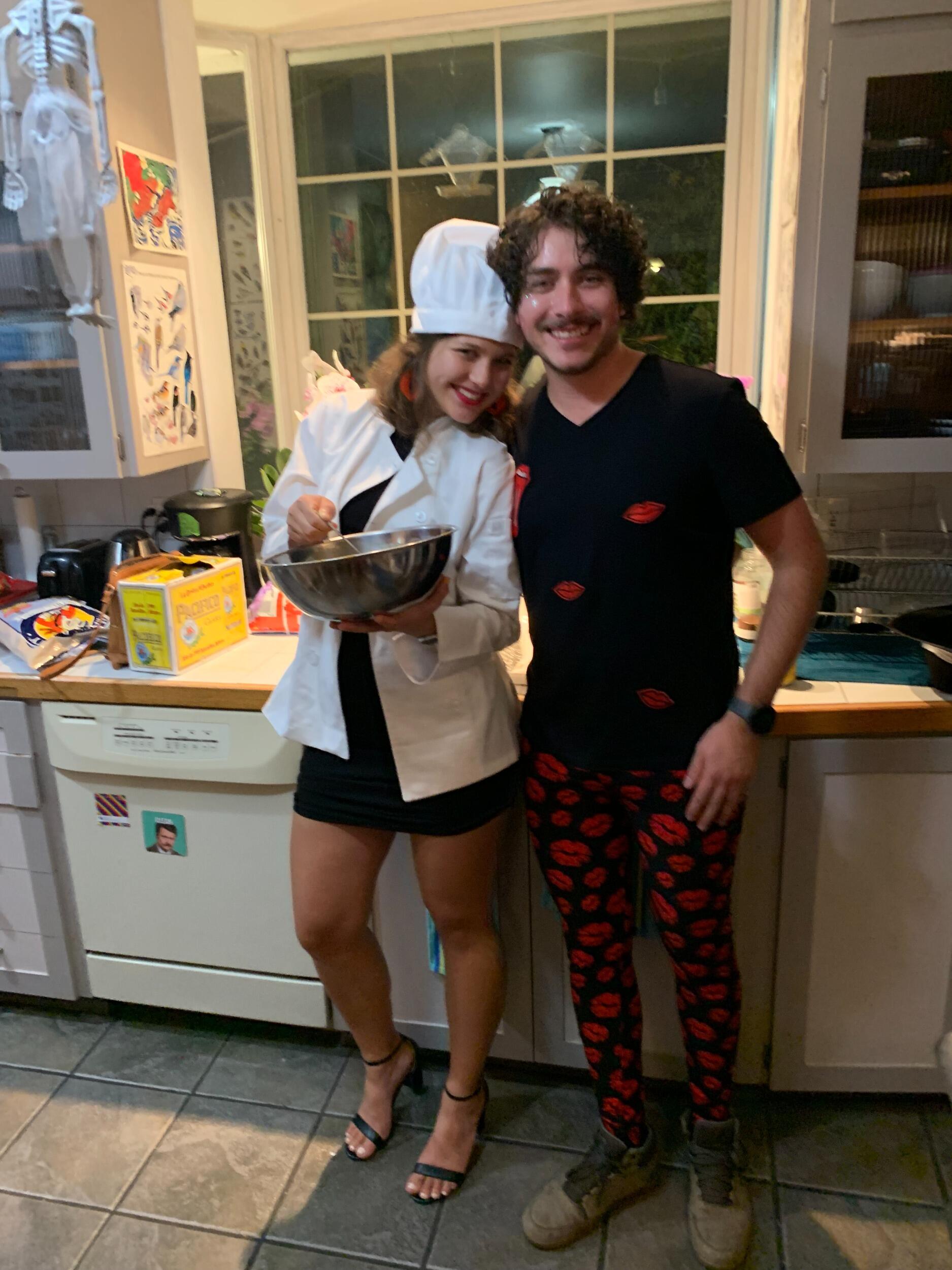 Devon and Sophia's first Halloween costume together. Chef's kiss!