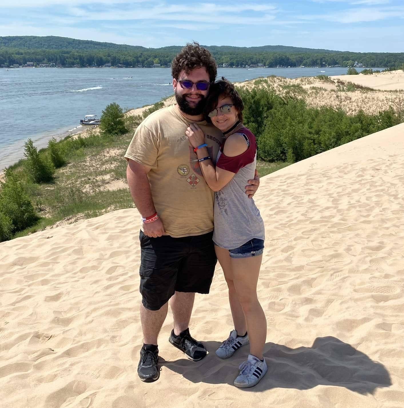 First year anniversary! The two travelled up north to Muskegon and spent a nice weekend there to celebrate!