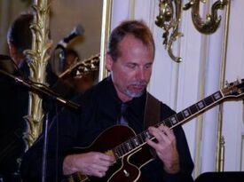 Stephen Kleiman Guitar Mandolin Banjo Ukulele - Guitarist - Norristown, PA - Hero Gallery 3
