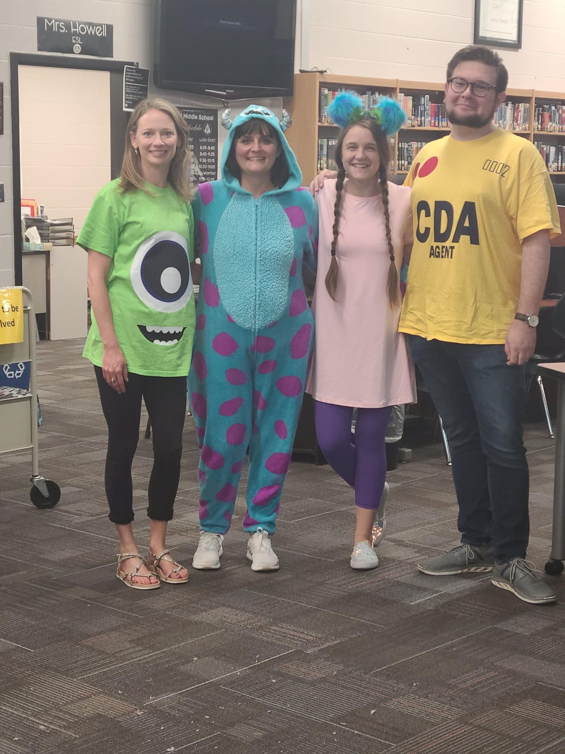 We met at Woodland Middle School!
Madison was quick to change things up, buying new furniture and trying new things, and DJ was quick to lend a helping hand, fixing what she broke (which was rare...)