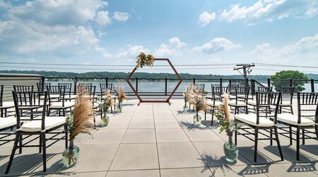 Mississippi River Distilling Company Celebration Center - Venue - Le Claire,  IA - WeddingWire