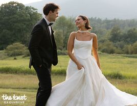 Kelsey Kotzur and husband Jared Masinton's wedding photo