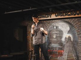 Travis Nelson: Stand-Up Comedian - Clean Comedian - Seattle, WA - Hero Gallery 3