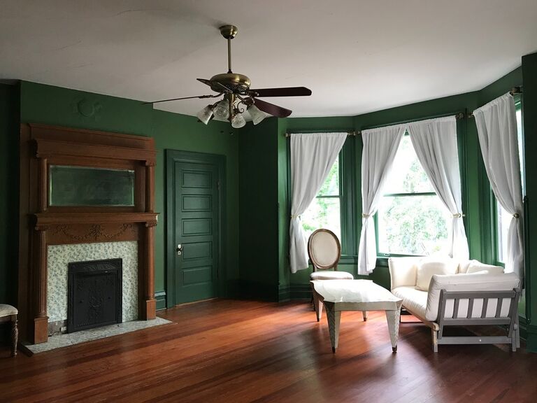In late 2019 a tenant vacated the Roosevelt Stateroom of the Conservatory.  This seemed like the perfect time to give the room a much needed refit; so Julie and Jeremy set out on what would be the first major house project they would work on together.  In what would become a reoccurring theme, the project was met with a handful of snares and complications, but they couldn't have been more pleased with how it turned out!  Naturally Julie decided it was her new bedroom.