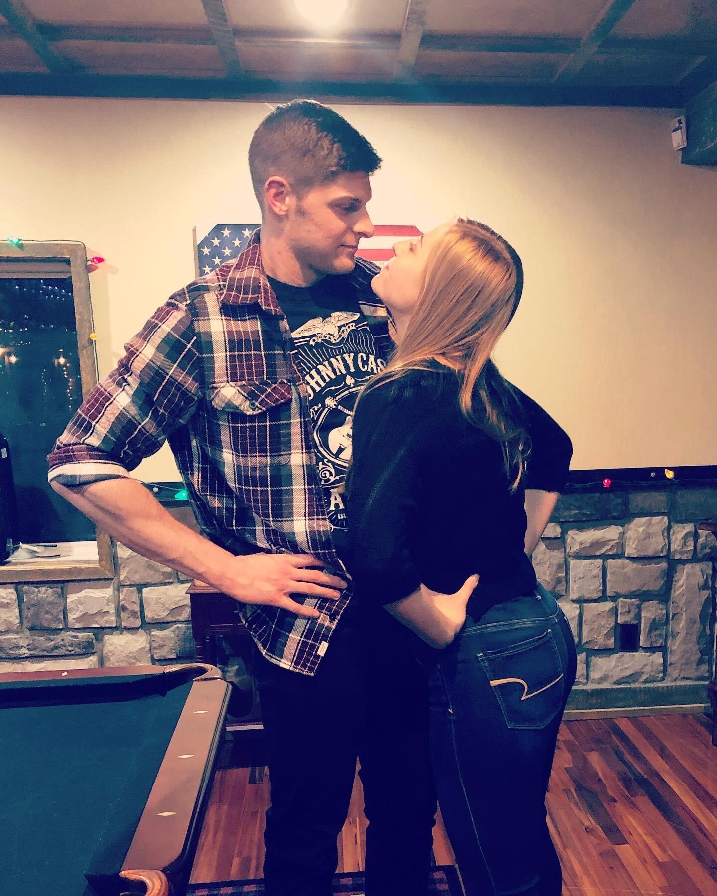 Libby reminding Mike who wears the pants in the relationship