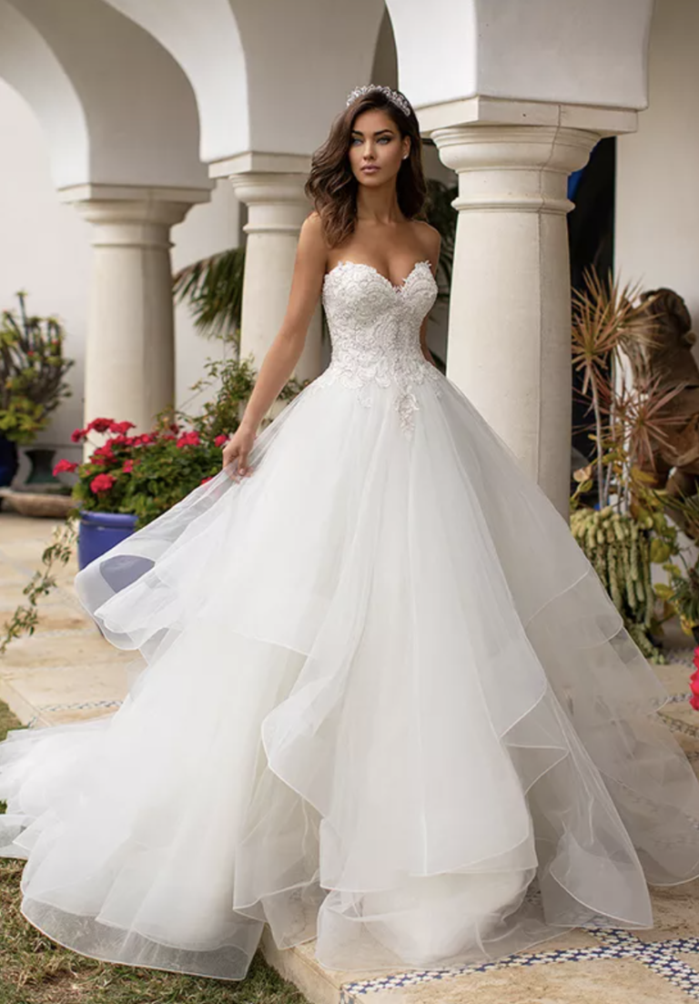 Sweetheart ball gown with layered tulle skirt
