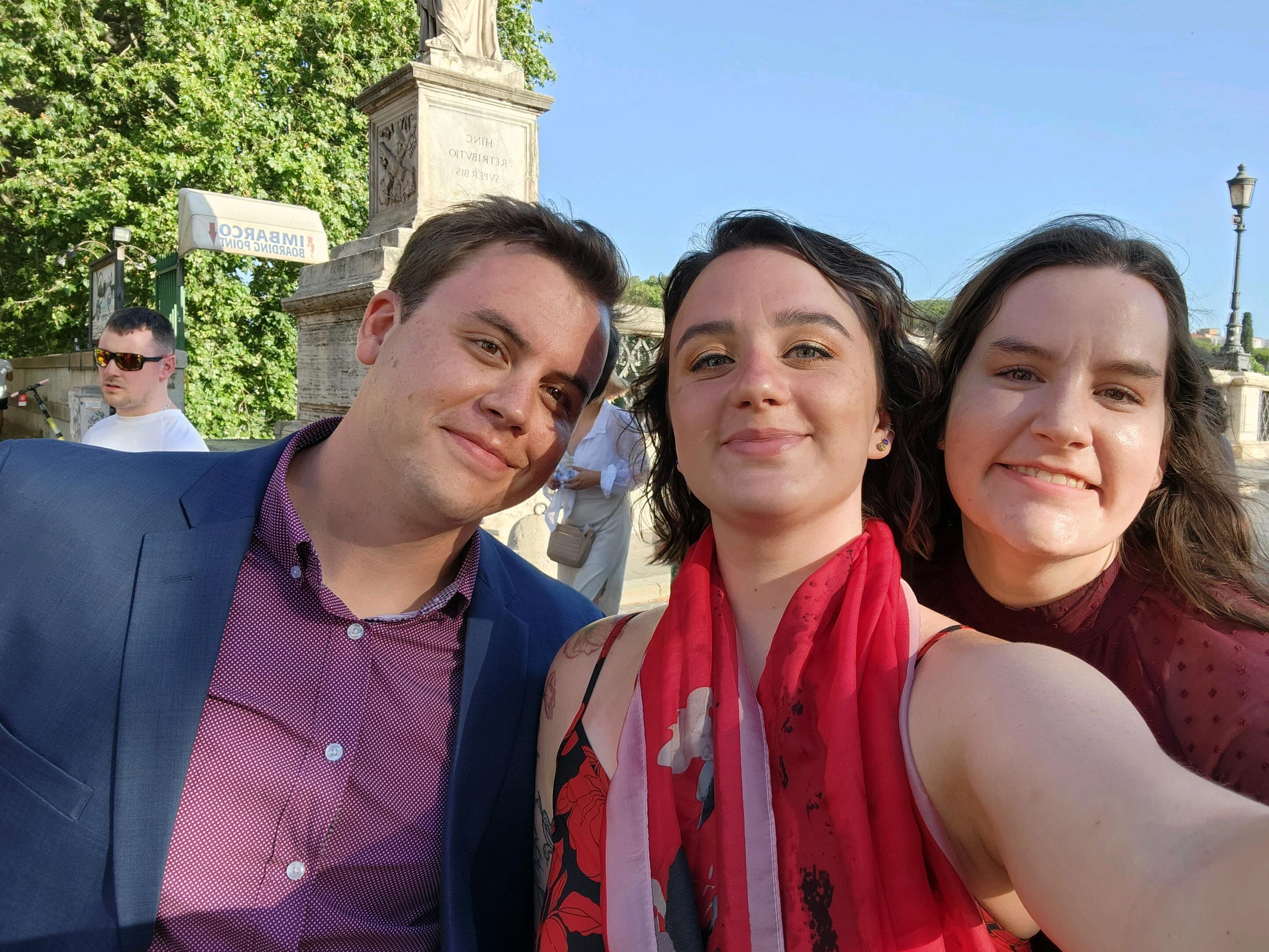 They explore Rome with Boyce's family