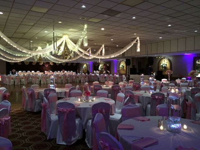 DiVieste Banquet Rooms - Top Warren, OH Wedding Venue