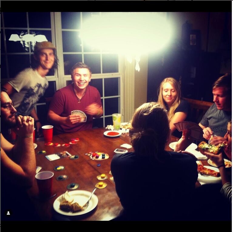 Joshua is having the time of his life! Meanwhile, I spy with my little eye, Lindsay destroying a slice of pizza like no man has ever destroyed pizza before. Yuss!