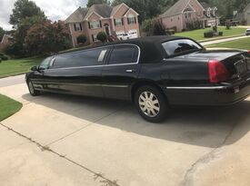 Gold Class Limousine and Party Bus Rental - Party Bus - Atlanta, GA - Hero Gallery 4