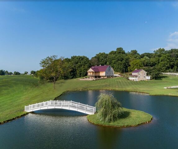 Spring Valley Farms | Reception Venues - Dover, PA