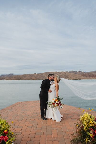 Intimate Wedding at Saguaro Lake