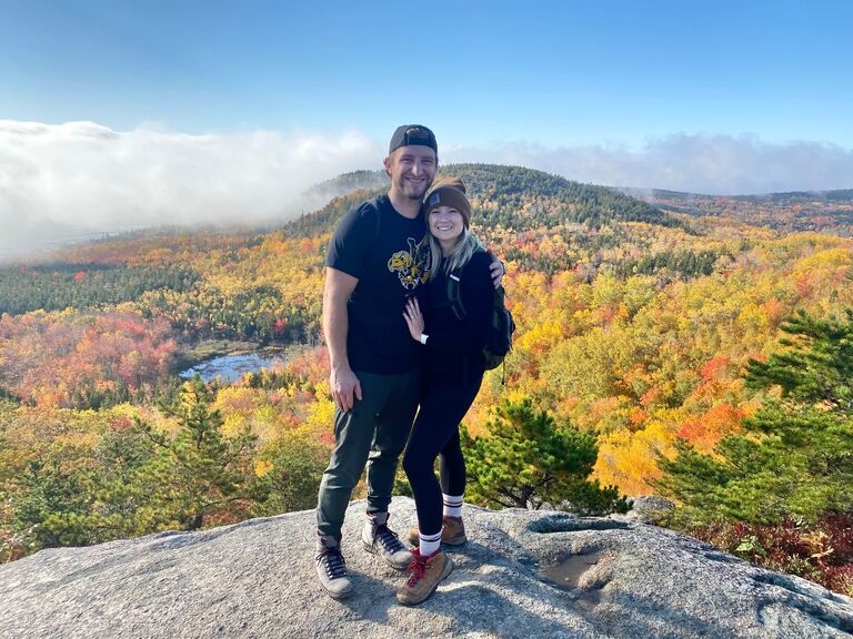 Ashley takes a travel nurse position in Portsmouth, New Hampshire; Ryan joins, working remotely. They enjoy traveling around the East Coast states for 3 months.