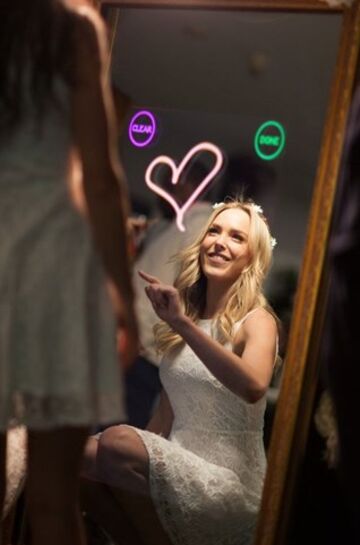 Diamond Mirror PhotoBooth Rental - Photo Booth - Glendale, CA - Hero Main