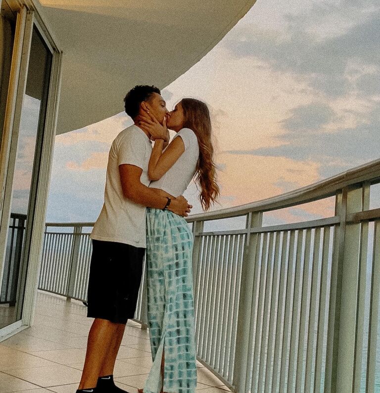 Took a trip to Miami with Zach's family and our hotel room had one of the most gorgeous balconies ever 