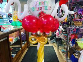 Twisted Bo-Kay - Balloon Twister - Rock Island, IL - Hero Gallery 1