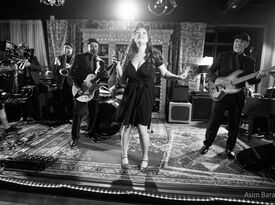 Little Miss and the Boom - Swing Band - Mansfield, MA - Hero Gallery 3