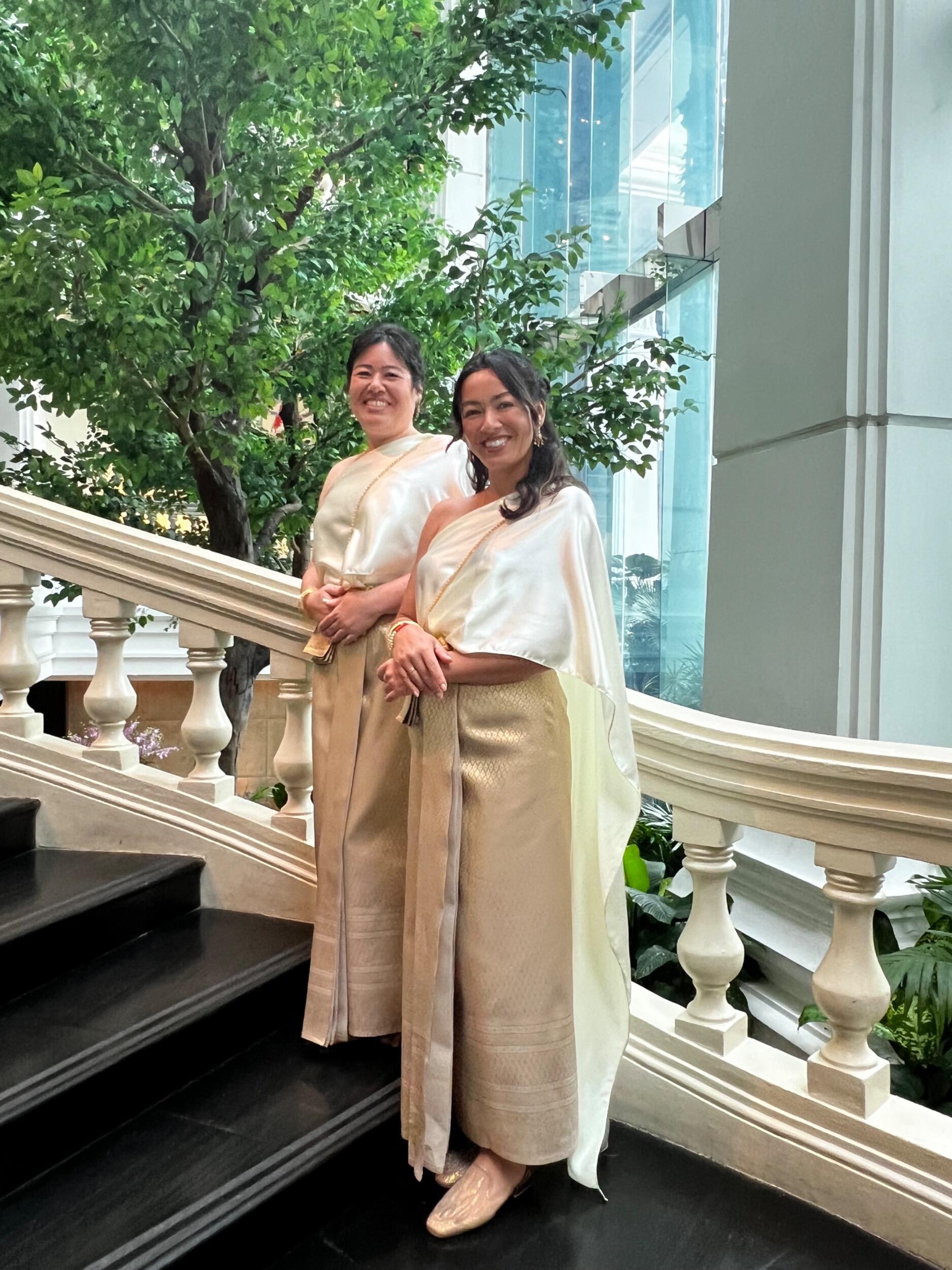 Kin asked some mutual fútbol friends to invite Aiko to their gatherings, but she was out of town for her cousin Breanna’s wedding to Mick in Thailand 😇