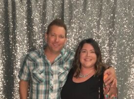 Brandon Maddox-Sleighing It With Christmas Hits! - Country Band - Chattanooga, TN - Hero Gallery 3