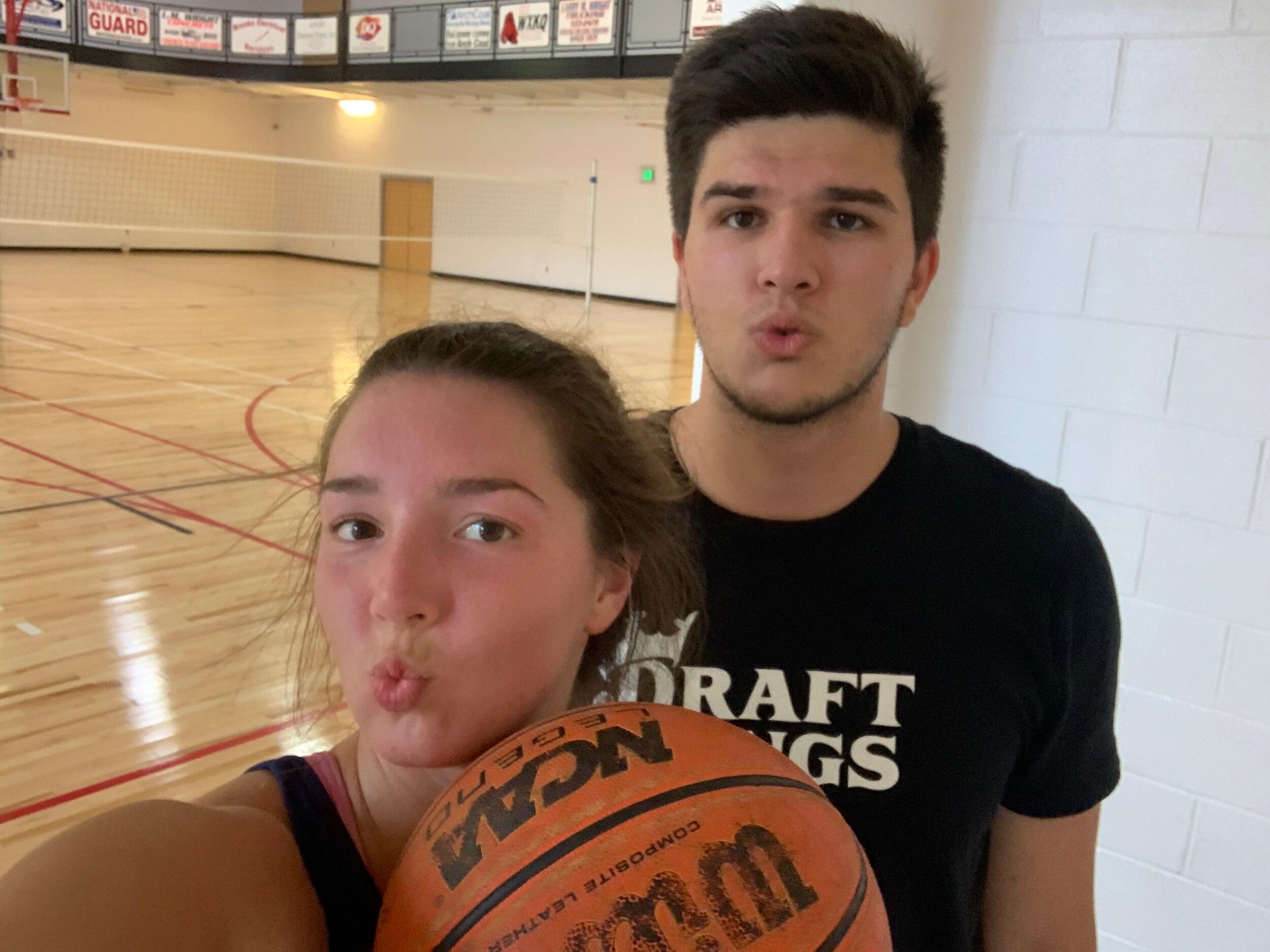 A nice weekend visiting Sydney in Whitesburg, KY had to include some 1v1. We're extremely competitive, but we still have some fun!