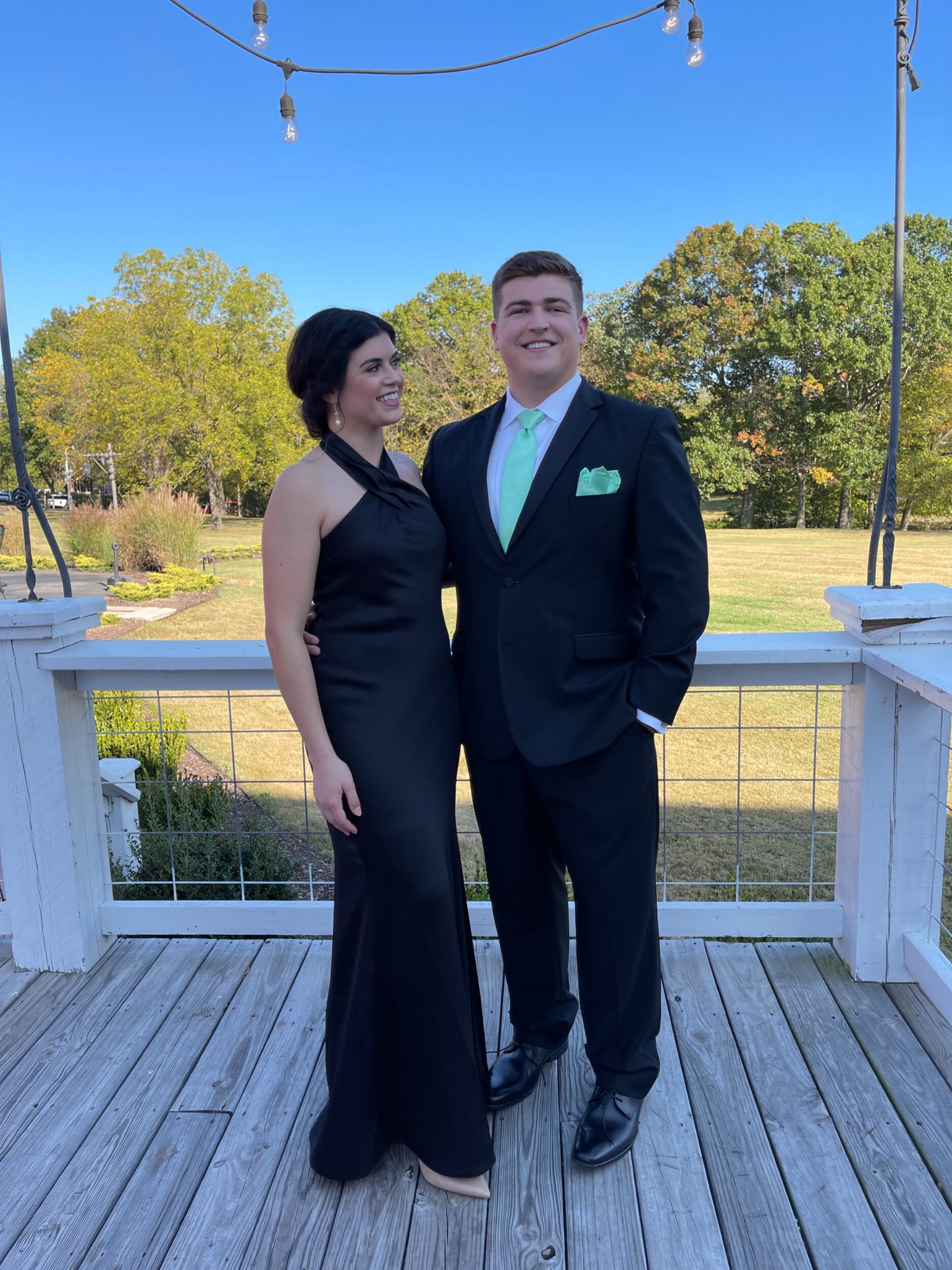 An absolutely gorgeous day in Arkansas celebrating Lexi & Tristen's wedding!