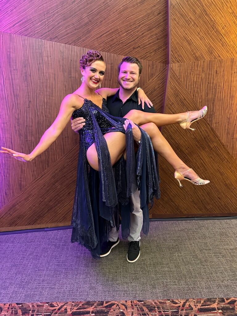 The most supportive FIANCE a girl could ask for