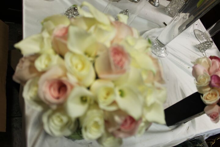 June Florist Is Your Serio Galera Florist Serving Brooklyn Ny