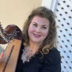 Paula Fagerberg, Harpist, profile image