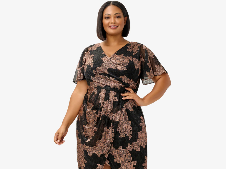 45 Plus Size Wedding Guest Dresses {with Sleeves}  Plus size wedding guest  dresses, Dresses to wear to a wedding, Plus size cocktail dresses
