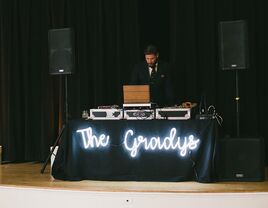 How to Hire a Wedding DJ for All of Your Musical Needs