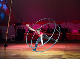 Boston Circus Guild - Circus Performer - Boston, MA - Hero Gallery 2