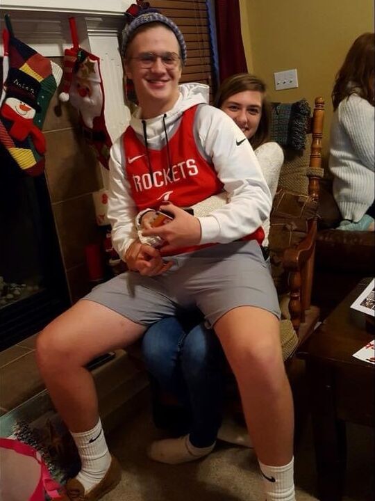 As the semester came to an end, Collin made the decision to move back to KC to start his career while I stayed in Springfield to finish college. 4 months into dating, we decided to give long distance a try. 