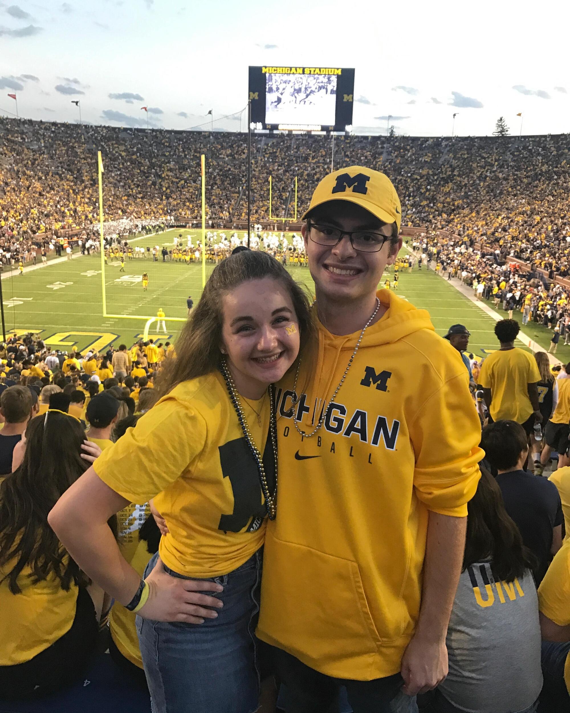 Abbey and Nick go on their first date.