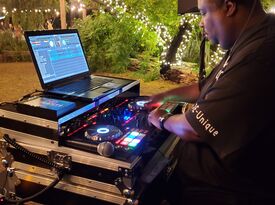 DJ E-Unique - Premier DJ Services & Photo Booths - Photo Booth - San Tan Valley, AZ - Hero Gallery 4