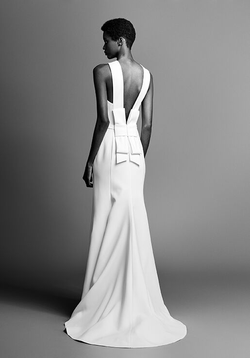 Viktor&Rolf Mariage GRAPHIC BOW BACK FIT AND FLARE Wedding Dress | The Knot