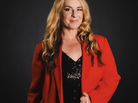 Sandy Stec - Emcee - Los Angeles, CA - Hero Gallery 1